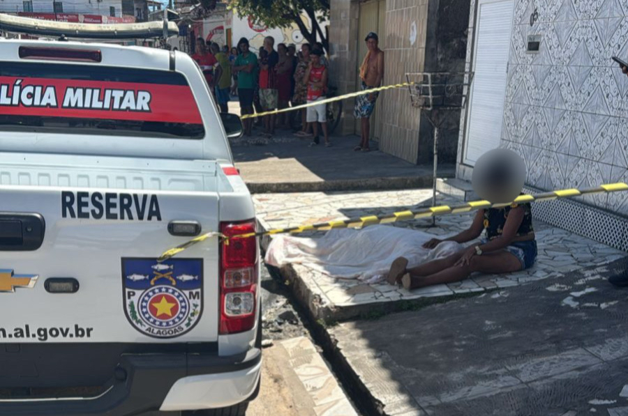 HOMEM DE 42 ANOS É EXECUTADO A TIROS EM PRAÇA DO CONJUNTO ROSANE COLLOR APÓS SUPOSTAS AMEAÇAS