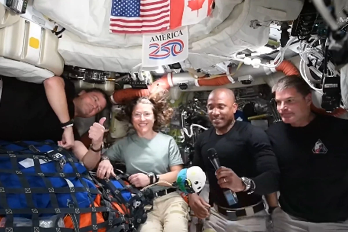 ASTRONAUTAS DA ARTEMIS II FALAM SOBRE MISSÃO ANTES DE VOLTAR À TERRA