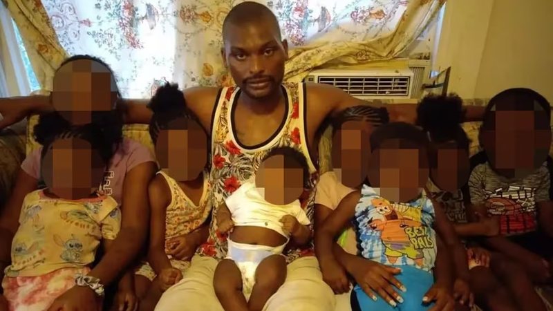 atirador era pai de 7 das 8 crianças mortas, diz polícia