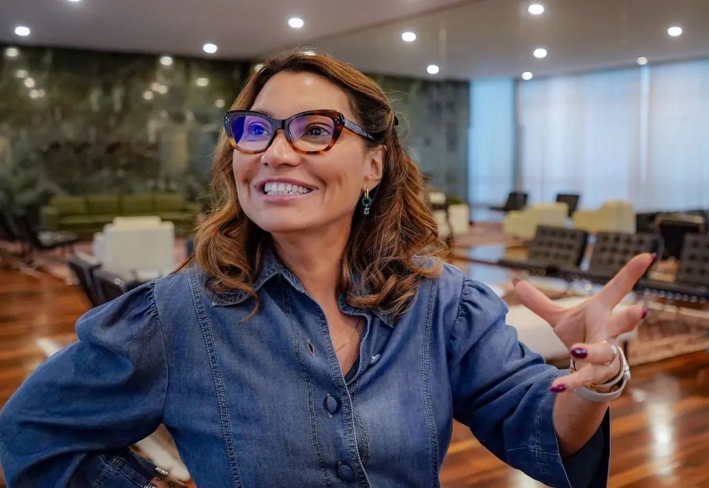 TCU ARQUIVA TODOS OS PROCESSOS SOBRE GASTOS DE JANJA E DECISÃO CAUSA REVOLTA