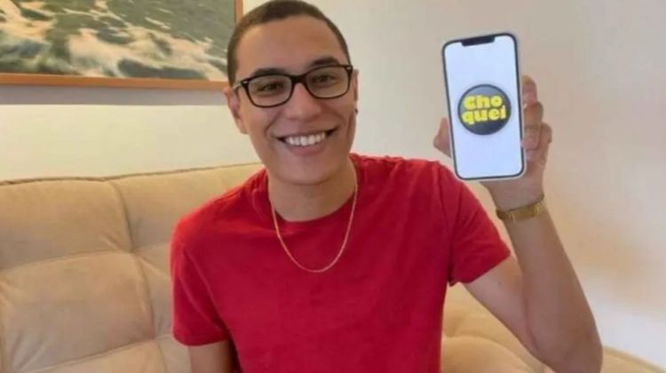 PF DESMONTA ESQUEMA BILIONÁRIO E PRENDE DONO DA PÁGINA “CHOQUEI” EM OPERAÇÃO NACIONAL