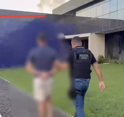 TRADUTOR É PRESO EM FLAGRANTE POR CRIME DE PORNOGRAFIA INFANTIL EM MACEIÓ