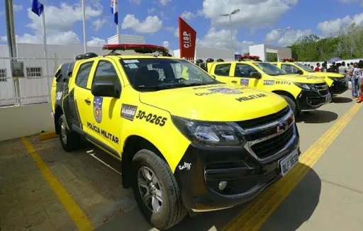 PM RESGATA HOMEM AMARRADO COM ARAME E IMPEDE EXECUÇÃO NO TRAPICHE