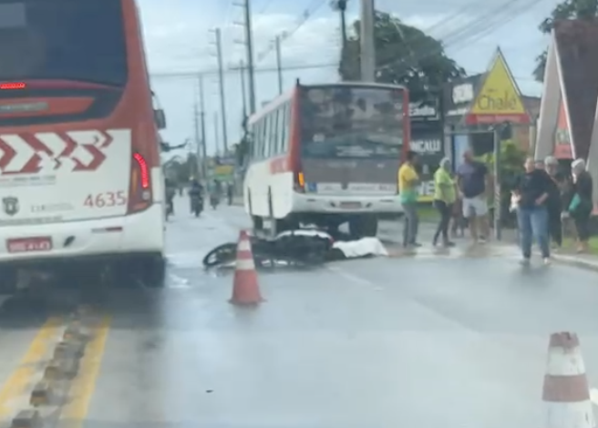 TRAGÉDIA NA SERRARIA: MOTOCICLISTA MORRE APÓS CAIR E SER ATINGIDA POR VEÍCULO EM MACEIÓ