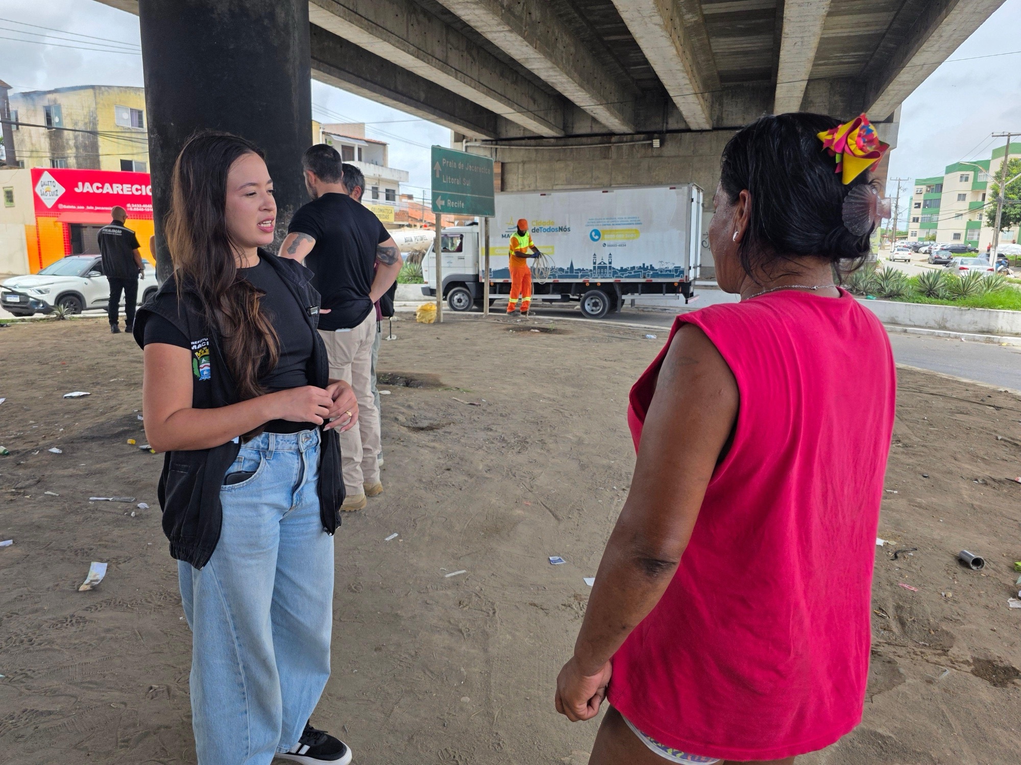 REVITALIZAÇÃO EM AÇÃO: ORDENAMENTO NO VIADUTO DE JACARECICA MARCA NOVA FASE PARA A CIDADE