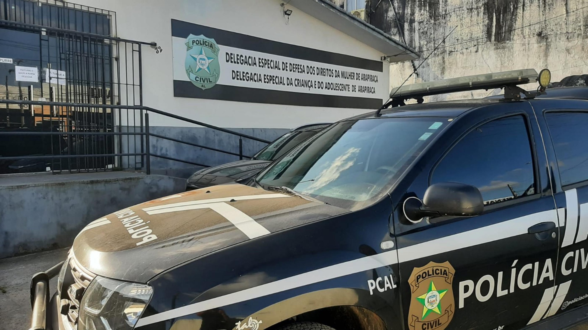 DOIS PRESOS POR ESTUPRO DE VULNERÁVEL EM ARAPIRACA; OUTROS DOIS SEGUEM FORAGIDOS