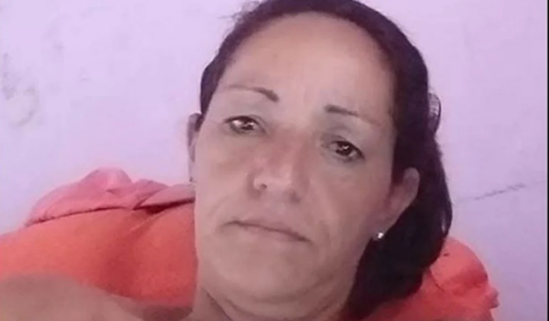 MULHER É MORTA COM GOLPE DE ALICATE DE UNHA EM ARAPIRACA; SUSPEITA É PRESA EM FLAGRANTE