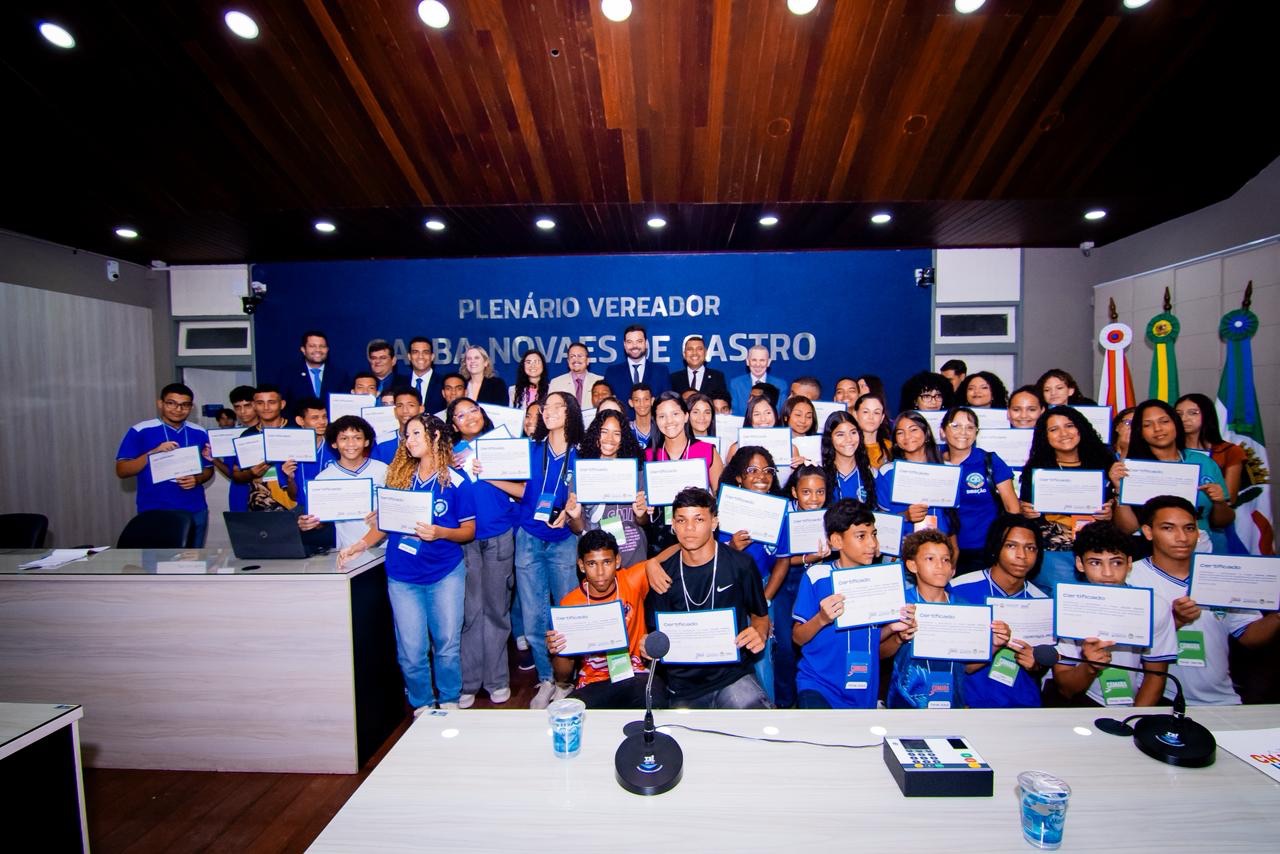 Alunos do Colégio Jorge Cavalcante e do Projeto Recrear participam do Circuito Câmara
