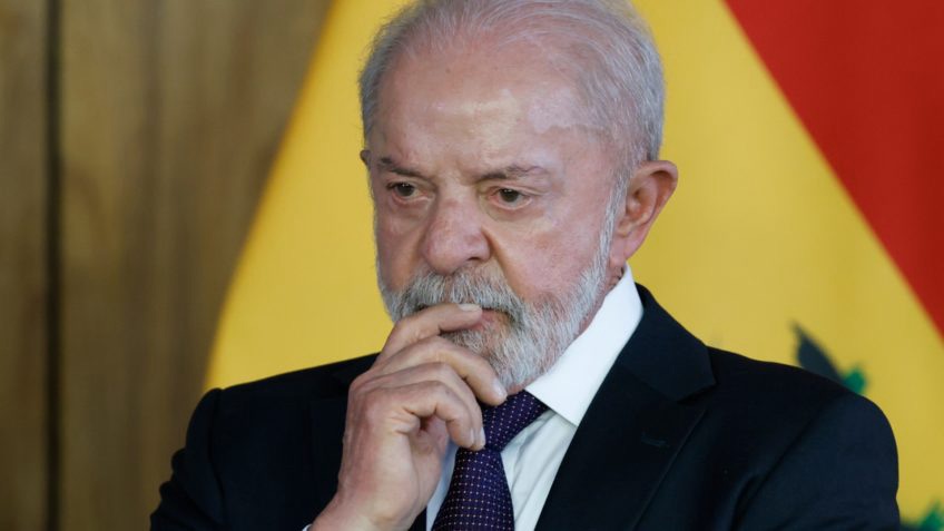 GOVERNO LULA MANTÉM ALTA REPROVAÇÃO E DATAFOLHA APONTA CRESCIMENTO DA INSATISFAÇÃO POPULAR