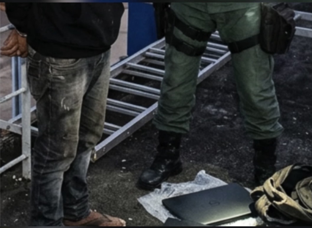 LADRÃO INVADE CONCESSIONÁRIA PELO TETO, FURTA COMPUTADORES E ACABA PRESO EM MACEIÓ