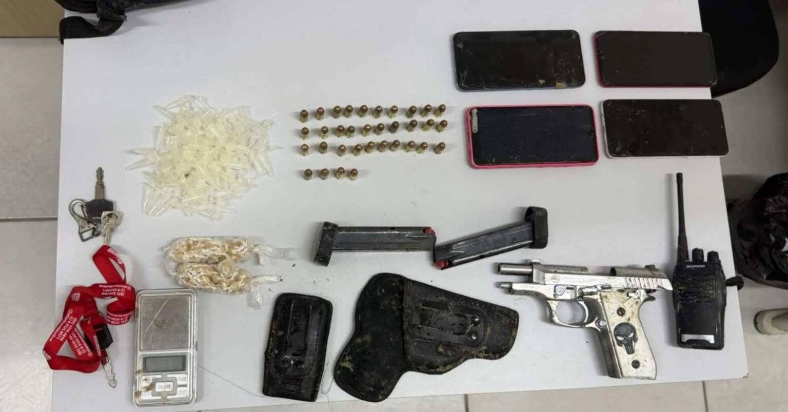 PM-AL RETIRA 18 ARMAS DAS RUAS E APREENDE MAIS DE 7 QUILOS DE DROGAS EM APENAS UMA SEMANA