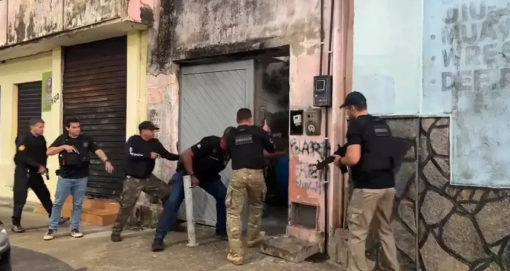 TRÁFICO DE “MACONHA GOURMET” E DROGAS SINTÉTICAS É DESMANTELADO EM OPERAÇÃO DA POLÍCIA EM MACEIÓ E PILAR