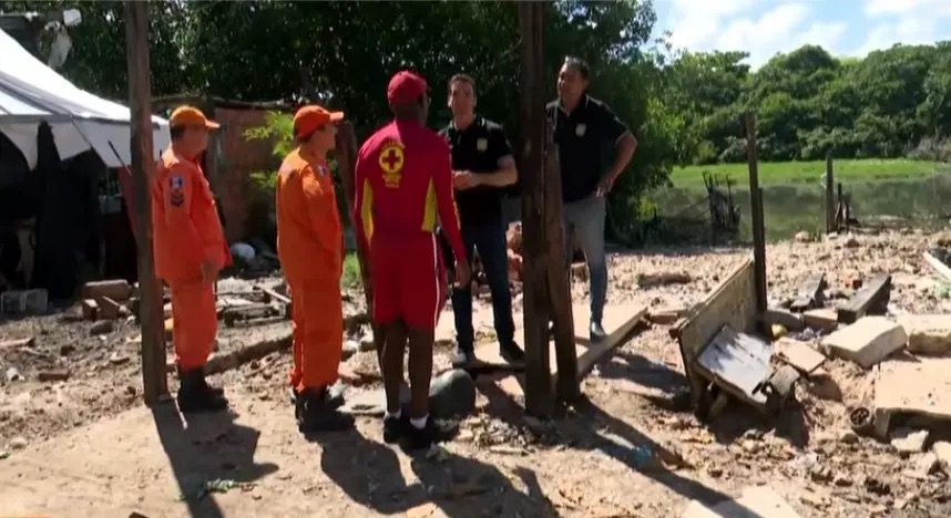 BOMBEIROS, CÃES FAREJADORES E EQUIPES AQUÁTICAS INTENSIFICAM BUSCAS POR JOVEM DESAPARECIDA EM MACEIÓ