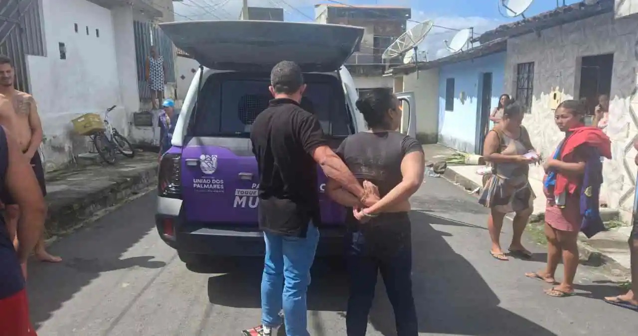 MULHER É PRESA APÓS CORTAR CABELO E ESFAQUEAR CRIANÇA DE 12 ANOS EM UNIÃO DOS PALMARES