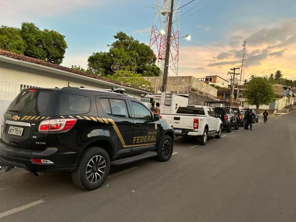 PF DESMASCARA ESQUEMA DE FRAUDES CONTRA A CAIXA E CUMPRE MANDADOS EM ALAGOAS
