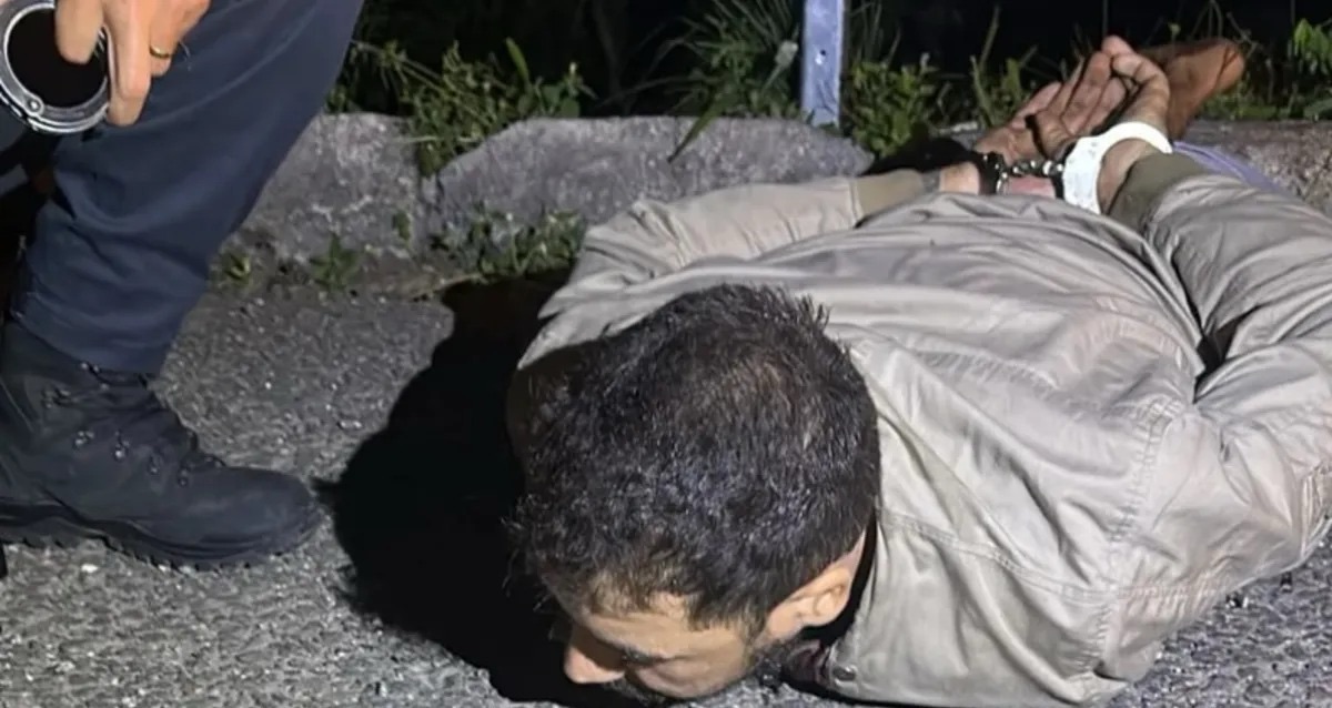 SUSPEITO DE MATAR MULHER EM RIO LARGO ENVIOU “FIZ BESTEIRA” À MÃE DURANTE FUGA