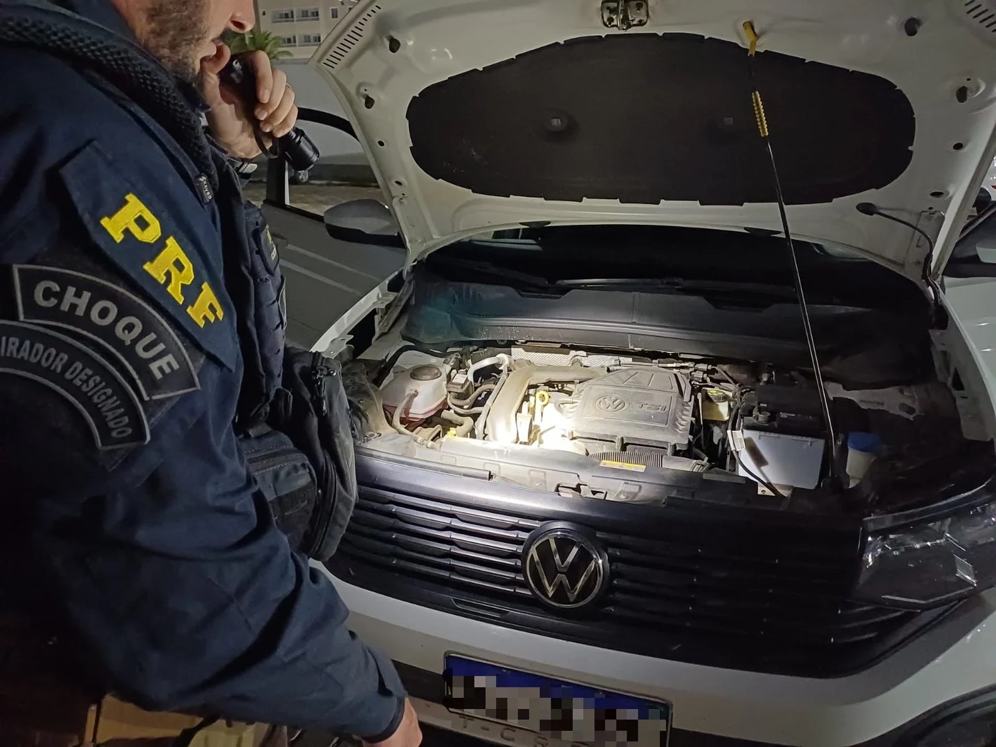 CARRO ROUBADO EM RECIFE É ENCONTRADO ADULTERADO EM MACEIÓ E HOMEM ACABA PRESO