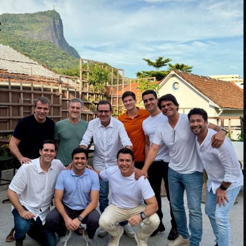 LUCIANO HUCK, PREFEITO JHC E OUTRAS LIDERANÇAS SE REÚNEM: O QUE VEM POR AÍ?