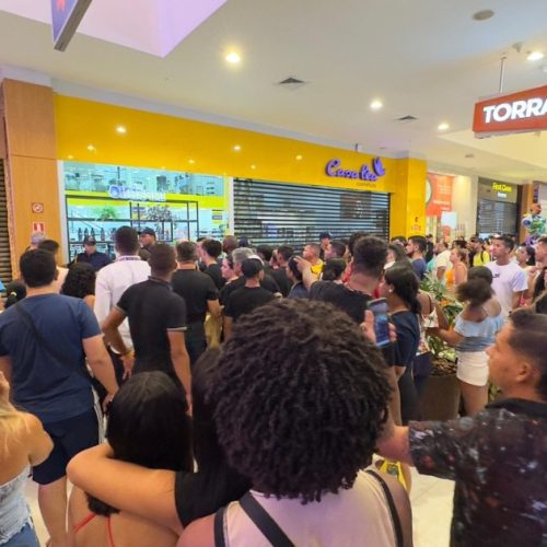 Mulher é morta por ex-marido dentro de loja em shopping na parte alta de Maceió.