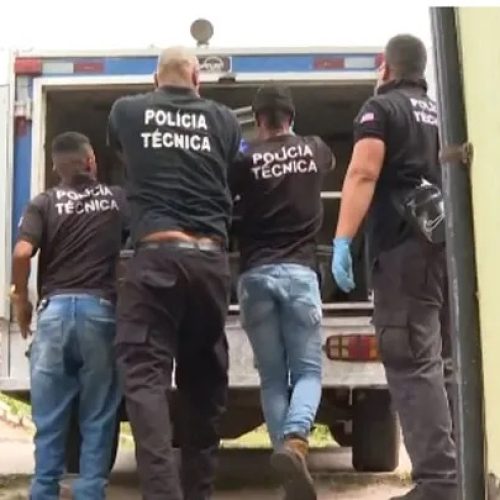 Homem mata a própria mãe e corta a mão dela para tentar sacar dinheiro.