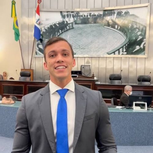 DEPUTADO DELEGADO LEONAM SE CONSOLIDA COMO O MAIS ATUANTE DE ALAGOAS E UM DOS PRINCIPAIS DO BRASIL, COM 43 PROJETOS APROVADOS EM 2024