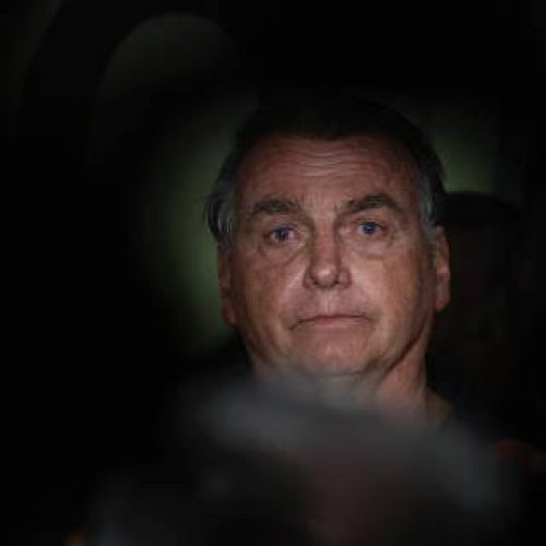 URGENTE: BOLSONARO É LEVADO ÀS PRESSAS PARA HOSPITAL EM BRASÍLIA