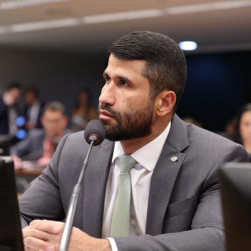 DEPUTADO FABIO COSTA COBRA AÇÕES FIRMES E CONFRONTA MINISTRO DA JUSTIÇA EM AUDIÊNCIA