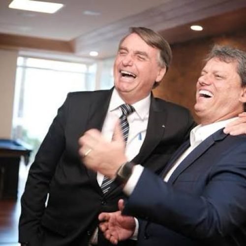 TARCÍSIO GARANTE FIDELIDADE A BOLSONARO, REBATE RUMORES DE TRAIÇÃO E DIZ QUE SÓ SERÁ CANDIDATO SE RECEBER APOIO DO EX-PRESIDENTE: “NÃO SOU TRAIDOR, SOU SOLDADO DE BOLSONARO”