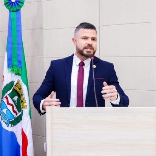 THIAGO PRADO CELEBRA NOVA EDIÇÃO DO EMPREGA JOVEM EM PARCERIA ENTRE SENAI E PREFEITURA DE MACEIÓ