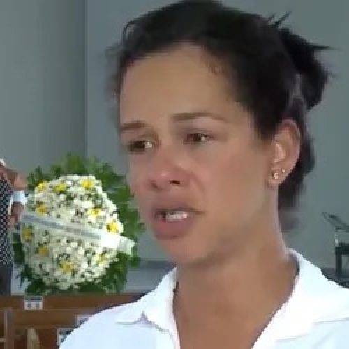 VÍDEO: MOTOCICLISTA DE 37 ANOS MORRE AO TER PESCOÇO CORTADO POR LINHA DE CEROL EM MACEIÓ, E VIÚVA FAZ DESABAFO COMOVENTE