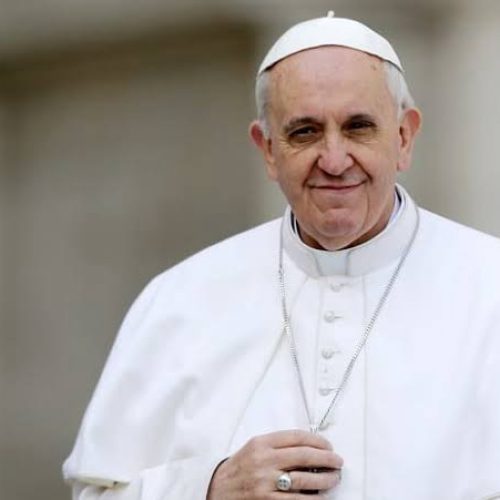 PAPA FRANCISCO MORRE AOS 88 ANOS EM SUA RESIDÊNCIA NO VATICANO